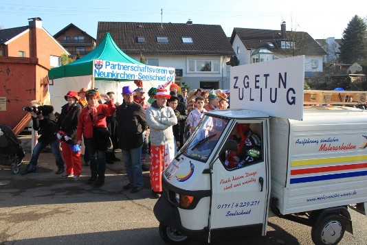 Zugleitung vor PV-Pavillon